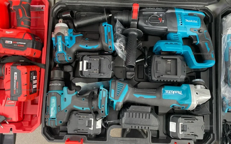 Набор 4 в 1 Makita 4 АКБ