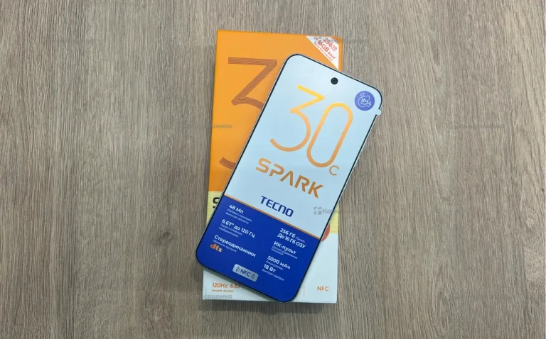 Tecno Spark 30C 8/256  White