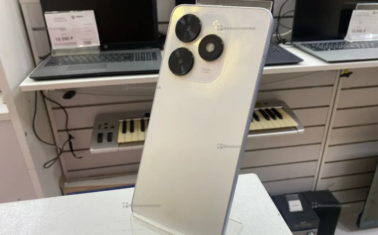 Tecno Spark Go 2024 4/64 ГБ