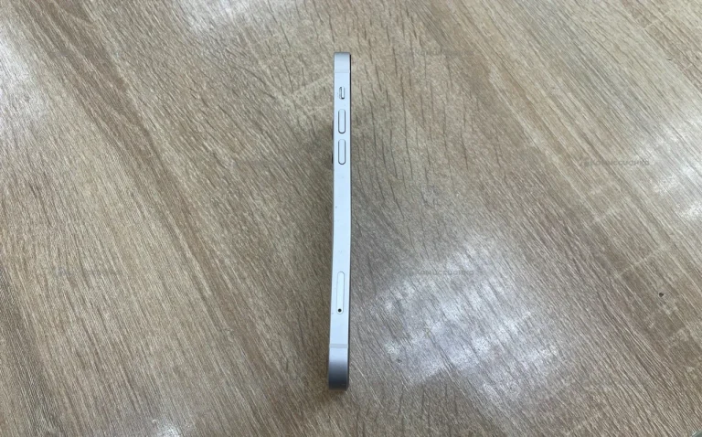 Apple iPhone 12 4/128 ГБ