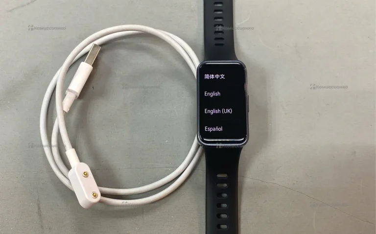 Часы  Huawei Band 10