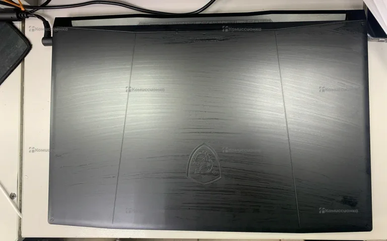 Ноутбук  MSI Katana 17 b12u