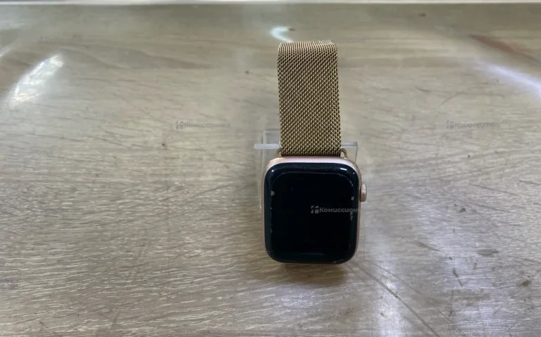 Часы Apple Watch 4 44mm