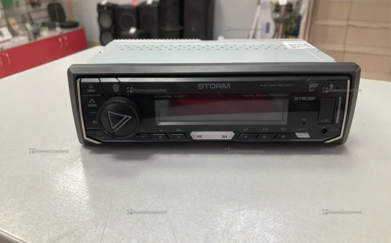 Автомагнитола  AURA STORM 678DSP