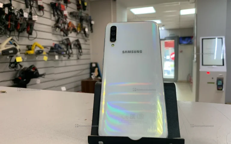 Samsung Galaxy A50 4/64Gb