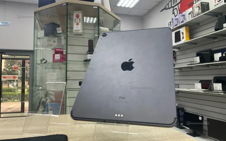 Планшет Apple iPad Pro 11 (2020) 256Gb Wi-Fi