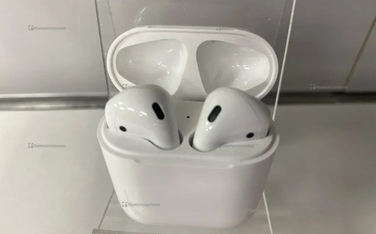 Наушники Apple AirPods