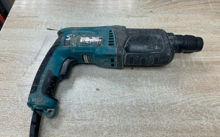 Перфоратор Makita HR2470