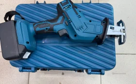 Сабельная пила Makita АКБ синий кейс