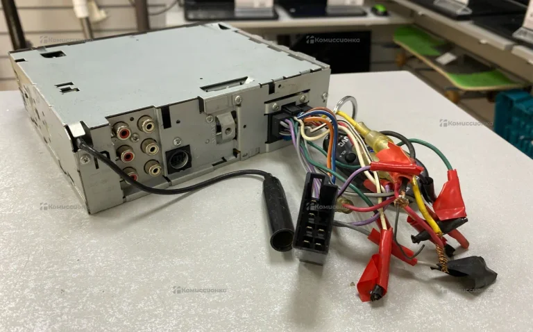 Автомагнитола  JVC KD-G727