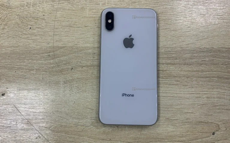Apple iPhone XS 4/64 ГБ