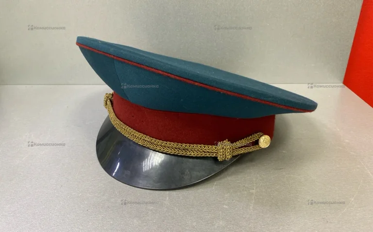 Фуражка парадная офицерская