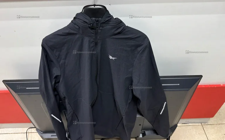 Куртка Reebok S