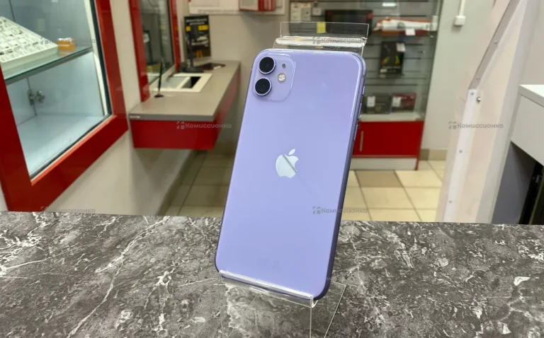 Apple iPhone 11 4/64 ГБ