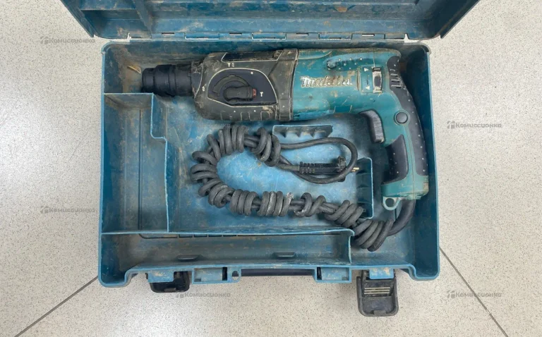 Перфоратор Makita HR2470