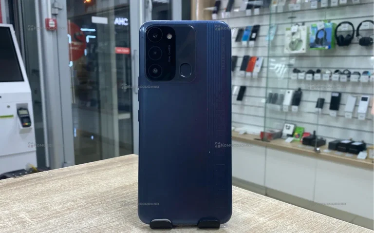 Tecno Spark 8C 4/64 ГБ