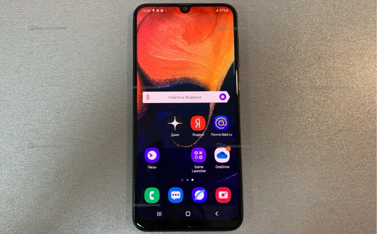 Samsung Galaxy A50 4/64 ГБ
