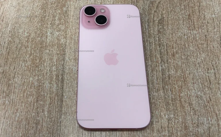 Apple iPhone 15 6/128 ГБ