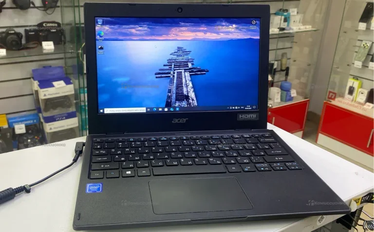 Ноутбук  acer travelmate B celeron n4120
