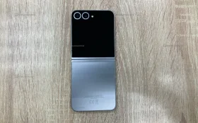 Samsung Galaxy Z Flip6 12/256 ГБ