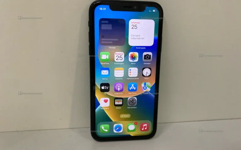 Apple iPhone XR 3/64 ГБ