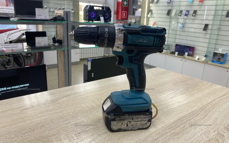 Дрель-шуруповёрт Makita DF331D (реплика)
