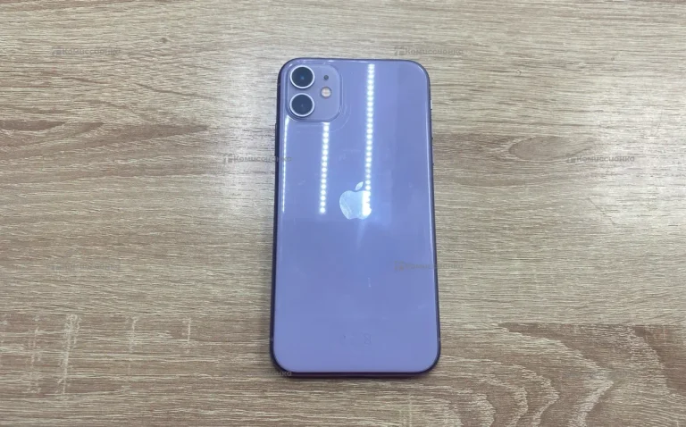 Apple iPhone 11 4/128 ГБ