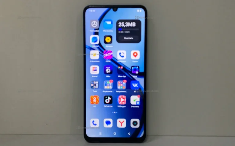 Realme C63 8/256 ГБ