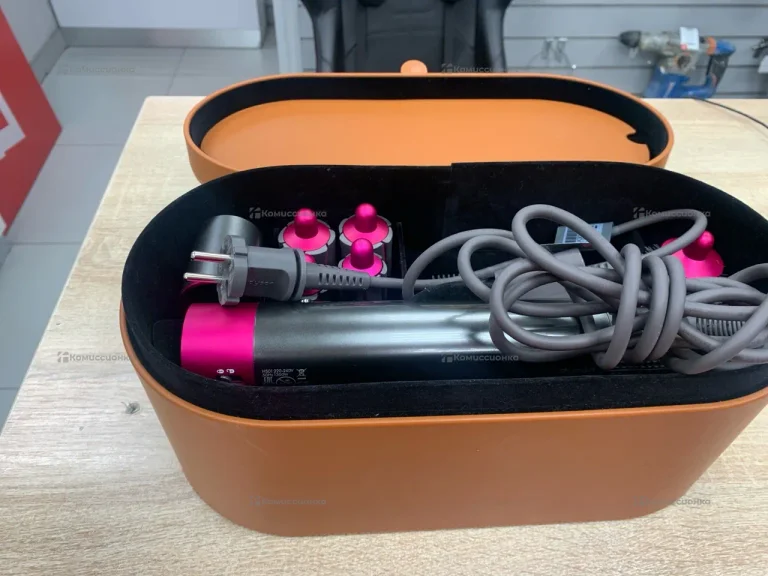 Фен Dyson hs01