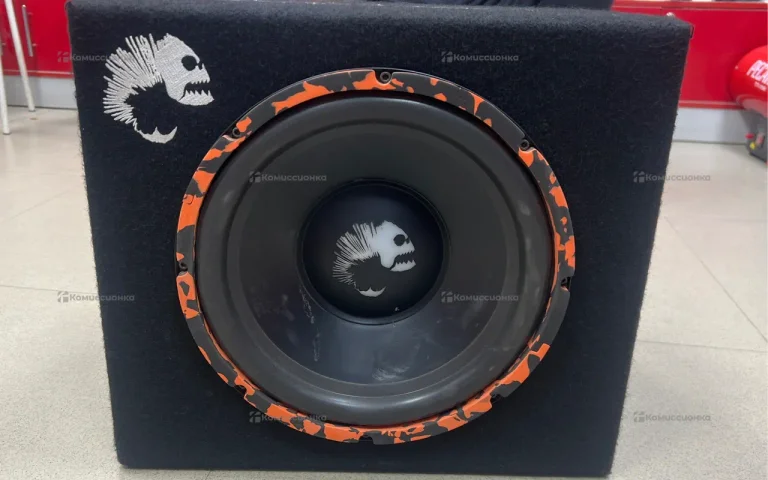 Сабвуфер  Piranha 12A SE
