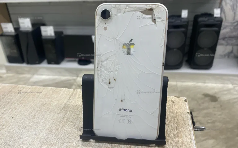 Apple iPhone XR 3/64 ГБ