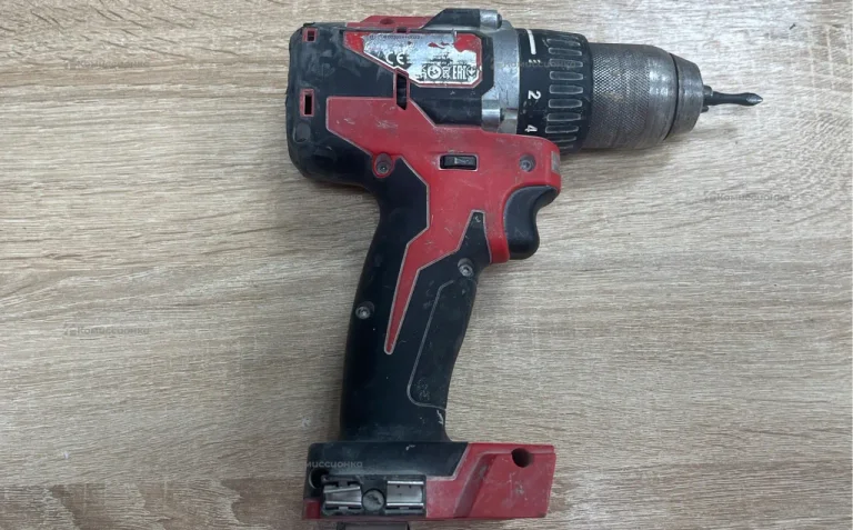 Дрель шуруповерт Milwaukee