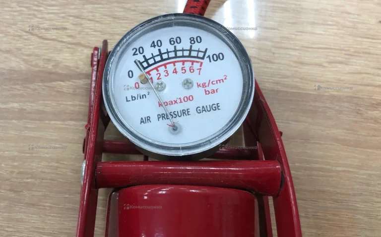 Насос с манометром