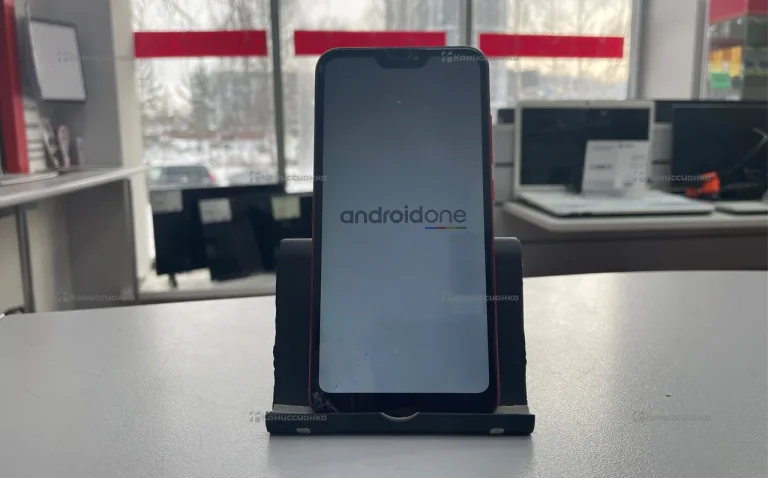 Xiaomi Mi A2 Lite 2/32 ГБ