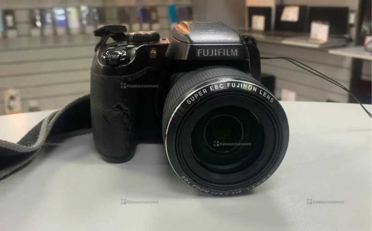 Фотоаппарат  FujiFilm FinePix s9800