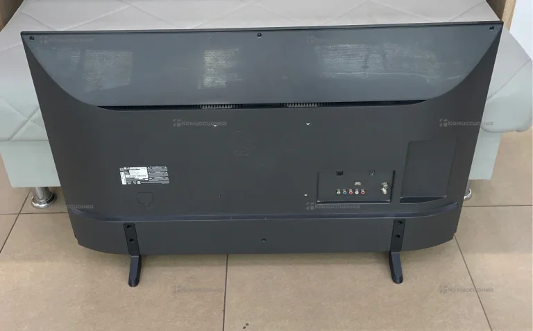 Телевизор LG 43LNH520V