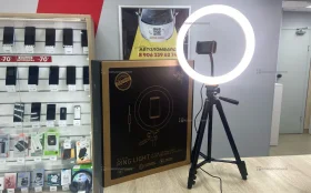 Купить Кольцевая лампа 4 цвета б/у , в Пермь Цена:700рублей