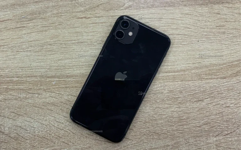 Apple iPhone 11 4/64 ГБ