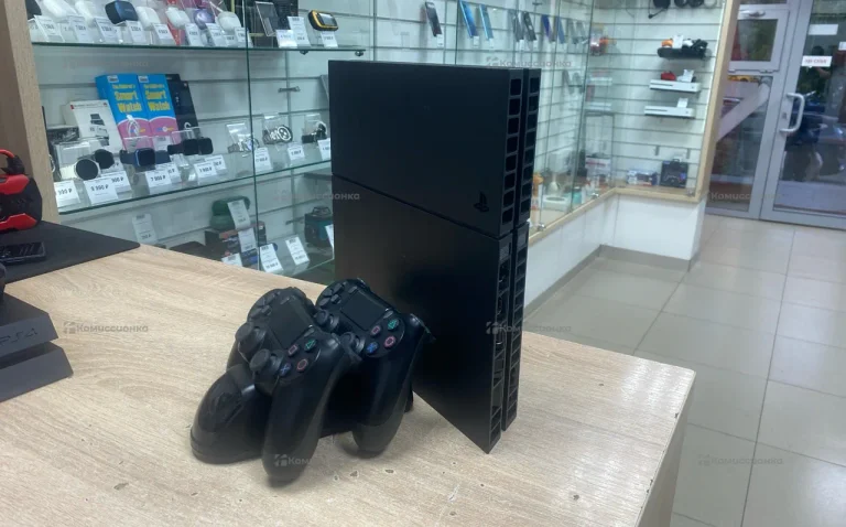 Приставка Sony Play Station 4 Fat 500gb
