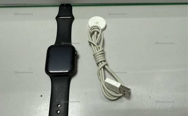 Часы Apple Watch 6 44mm