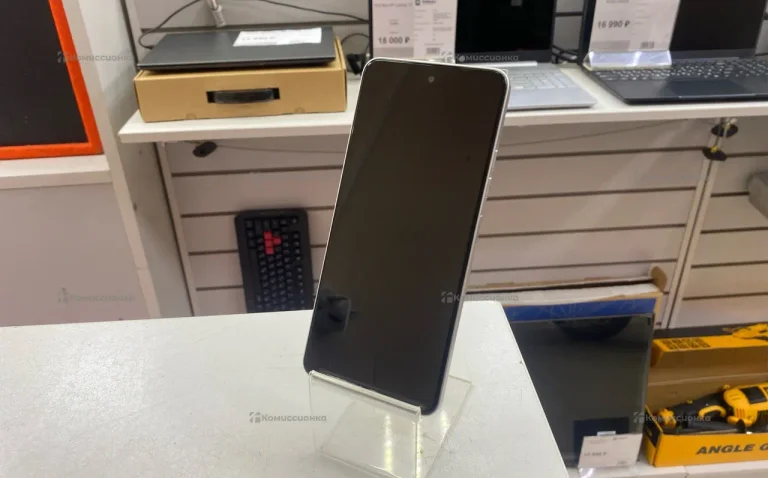 Tecno Spark 30 8/256 ГБ