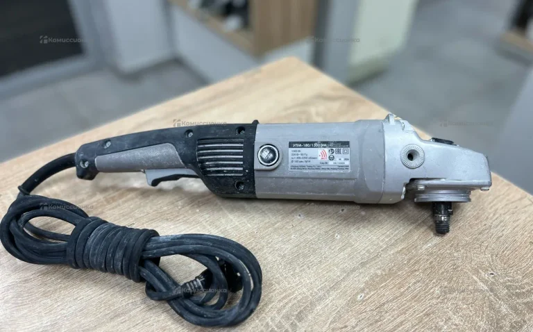 Полировальная машина Интерскол УПМ-180/1300Э