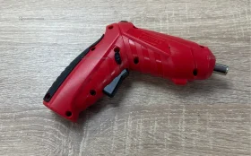 Купить Электроотвертка Leomax красная б/у , в Челябинск Цена:790рублей