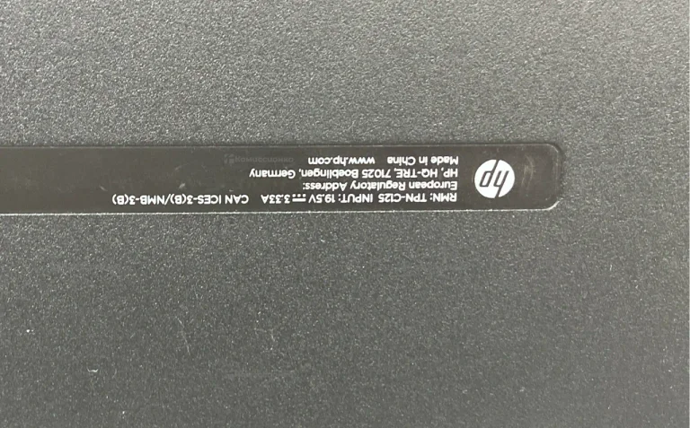 Ноутбук HP 15-AU024UR