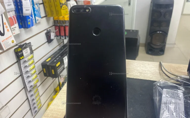 Huawei Y7 (2019) 4/64 ГБ