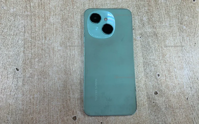 Tecno Spark Go 3/64 ГБ