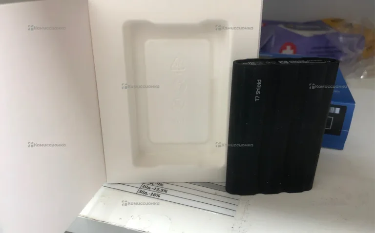 Жесткий диск  Portable ssd t7 shield