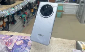 Vivo iQOO Z10 12/256 ГБ