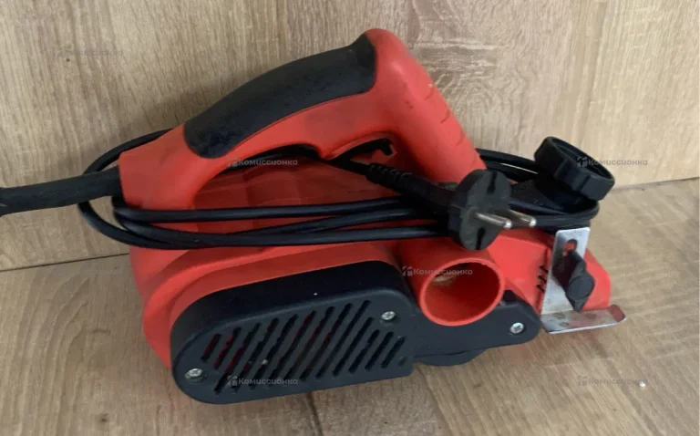 Электрорубанок Omax 21501