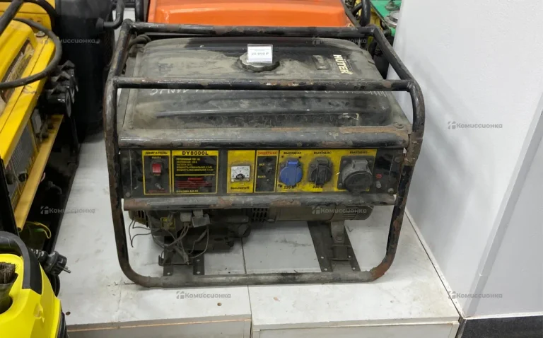 Бензиновая электростанция Huter DY8000L